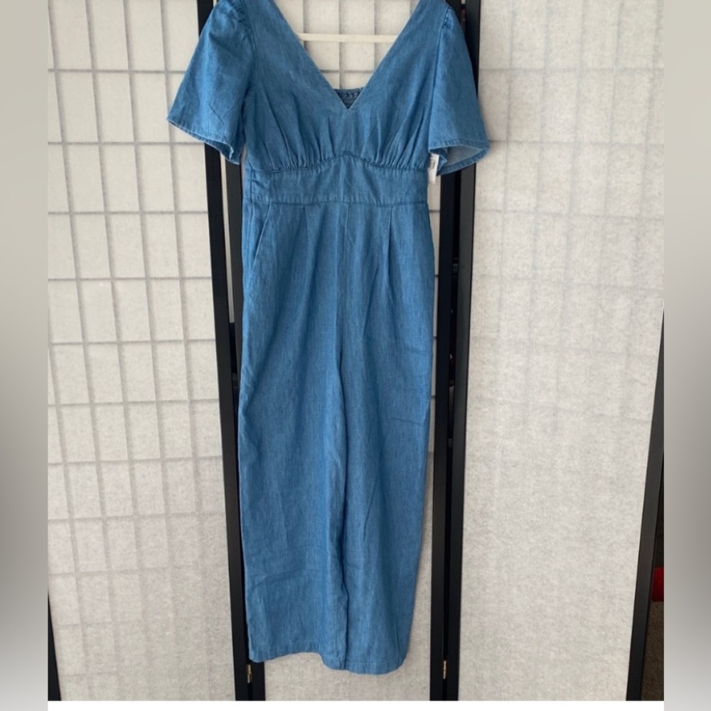 NWT Old Navy Waist Defined Puff Sleeve Denim Blue Jumpsuit Size Small - Picture 2 of 8